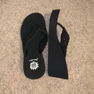 Yellow Box Sandals size 9M